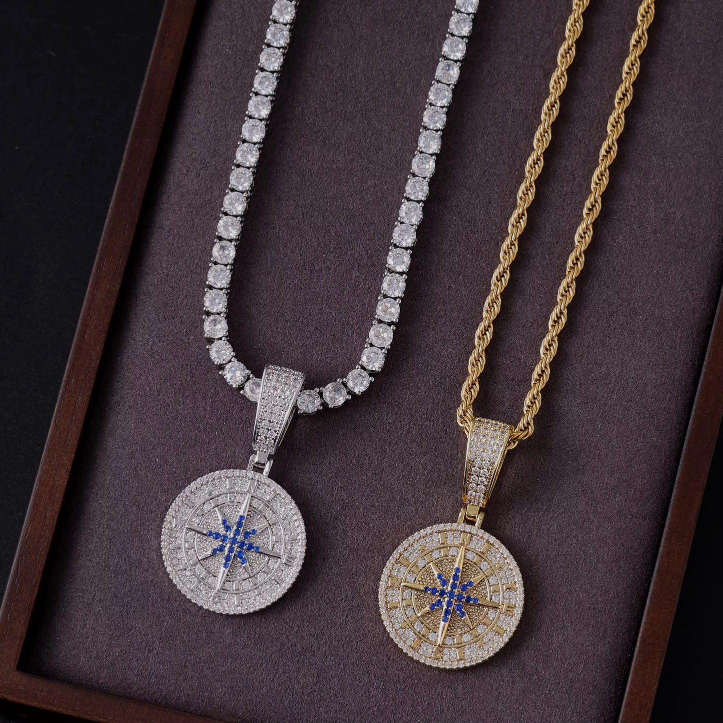 ICED COMPASS PENDANT - WHITE GOLD