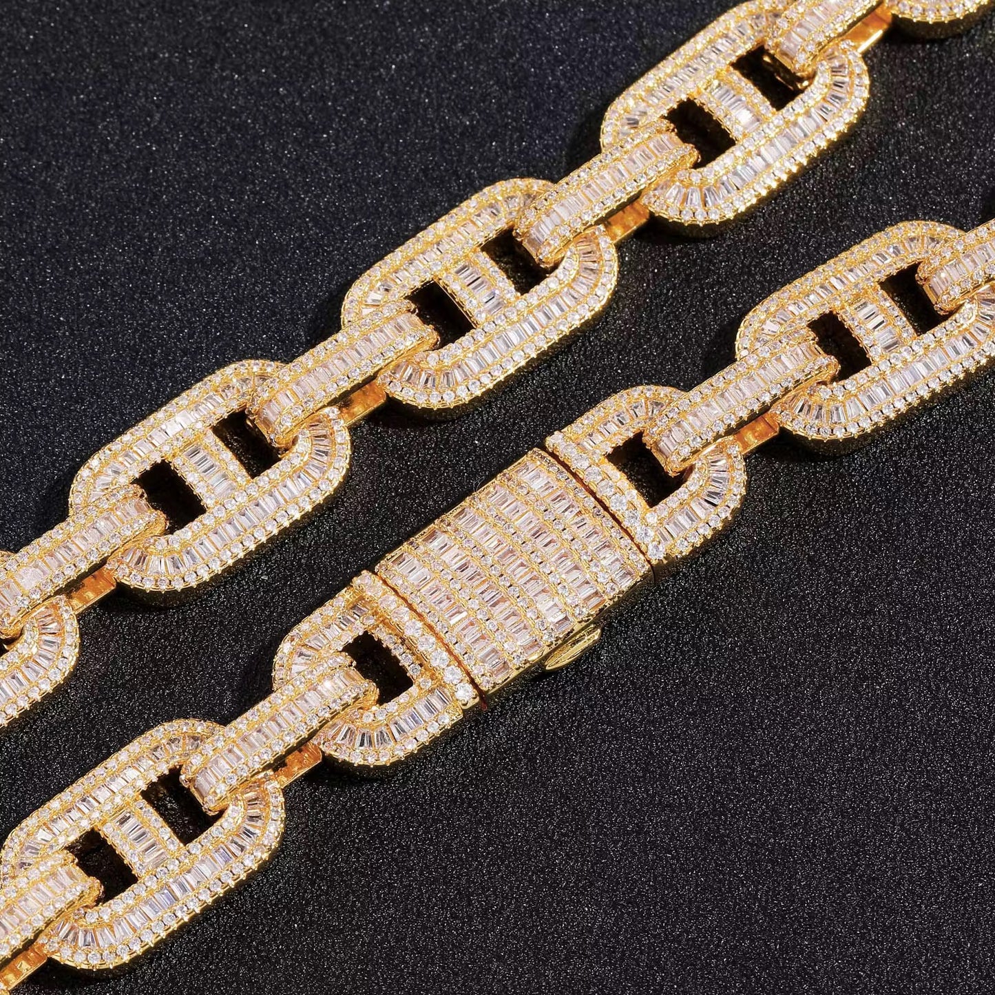 15MM BAGUETTE MARINER CHAIN - GOLD